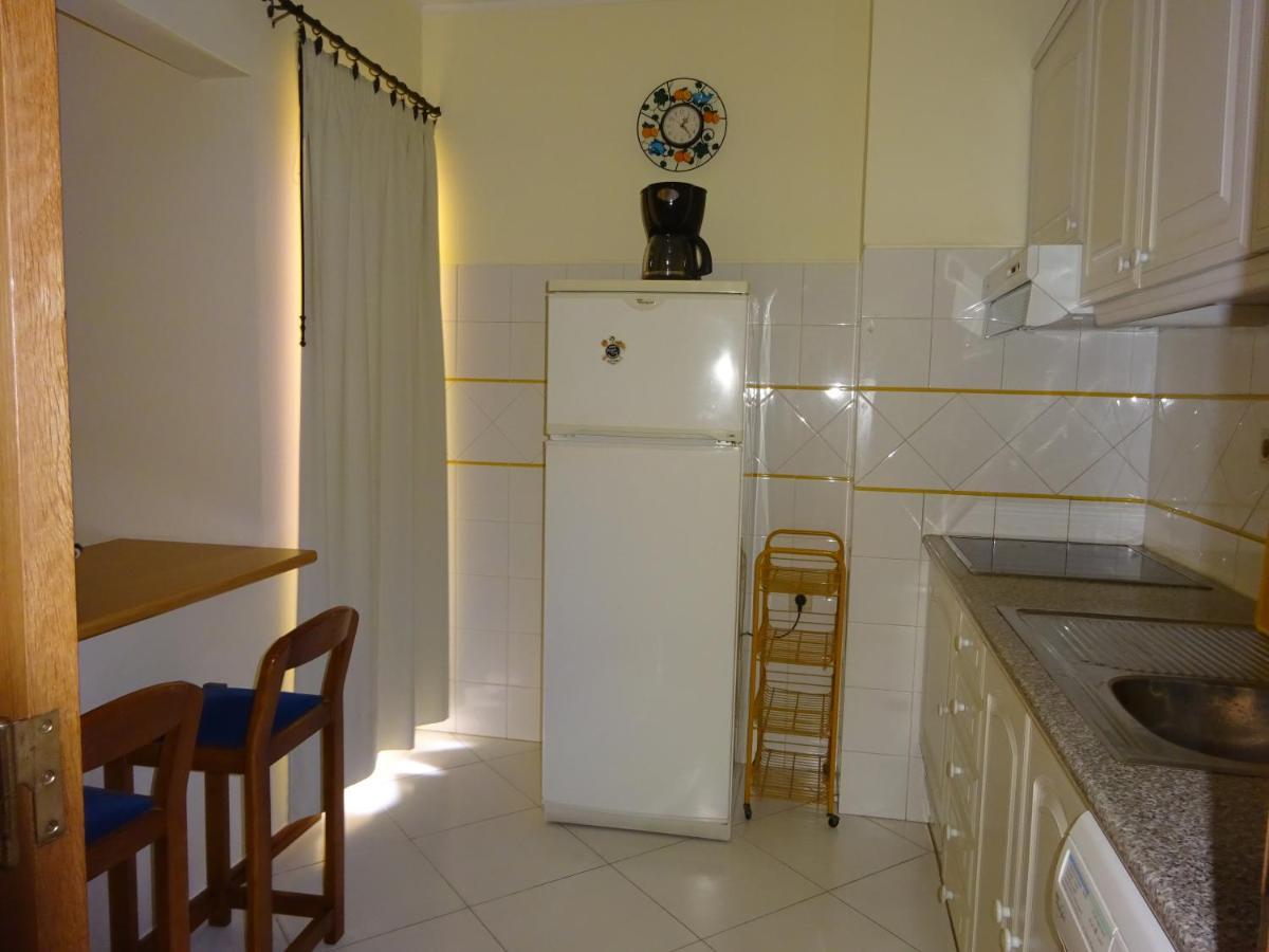 Apartamento T1 Com Piscina E Vista Mar - Praia Da Rocha Portimão Exteriör bild